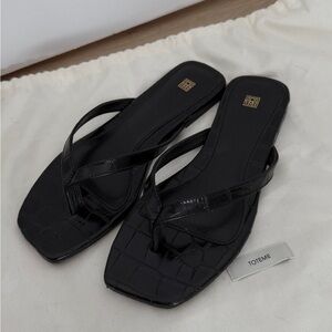 Toteme Black Croc-Embossed Leather Flip flops